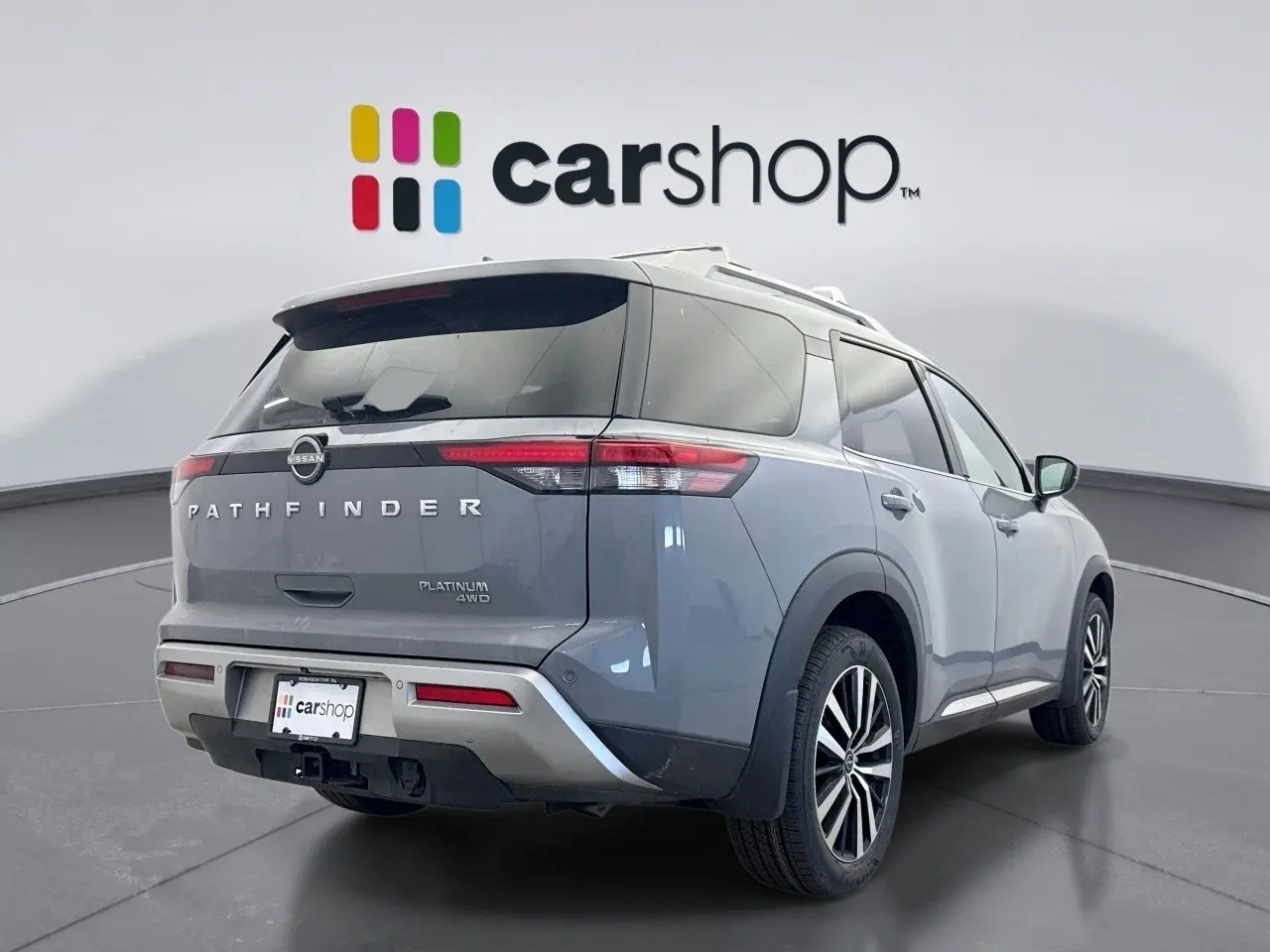 2023 Nissan Pathfinder Platinum photo 4