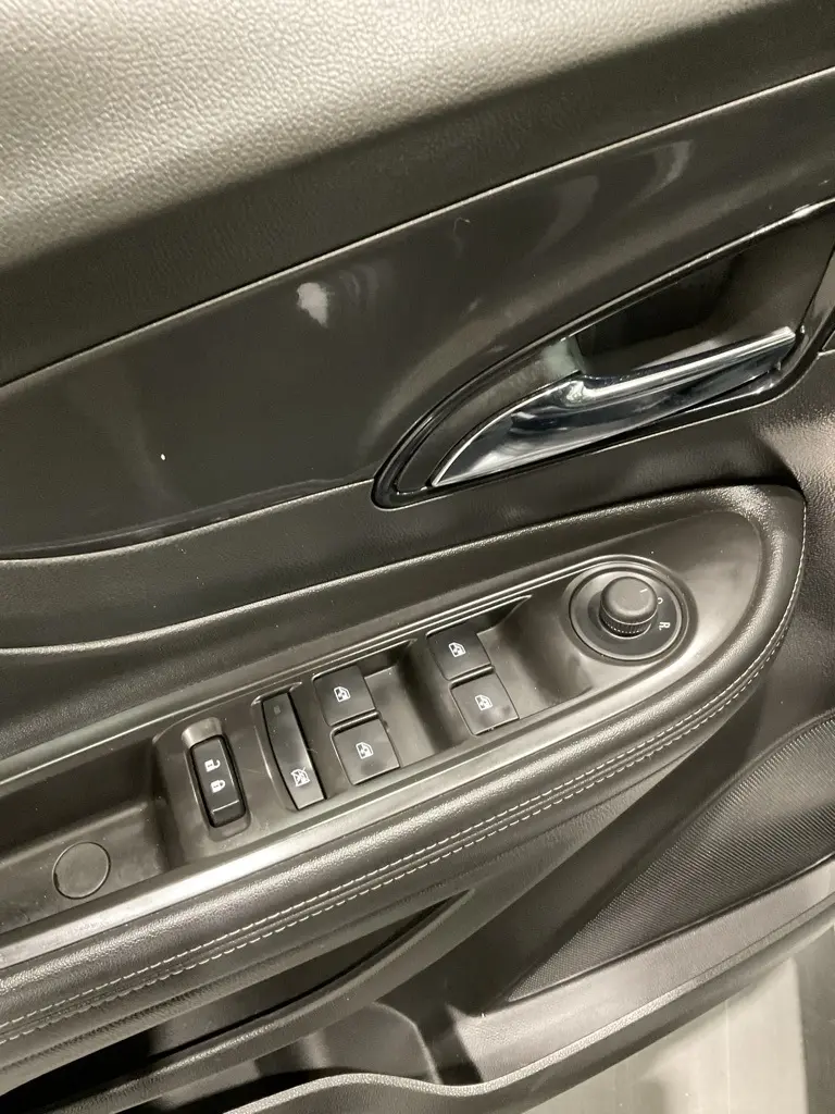 2019 Buick Encore Preferred photo 8