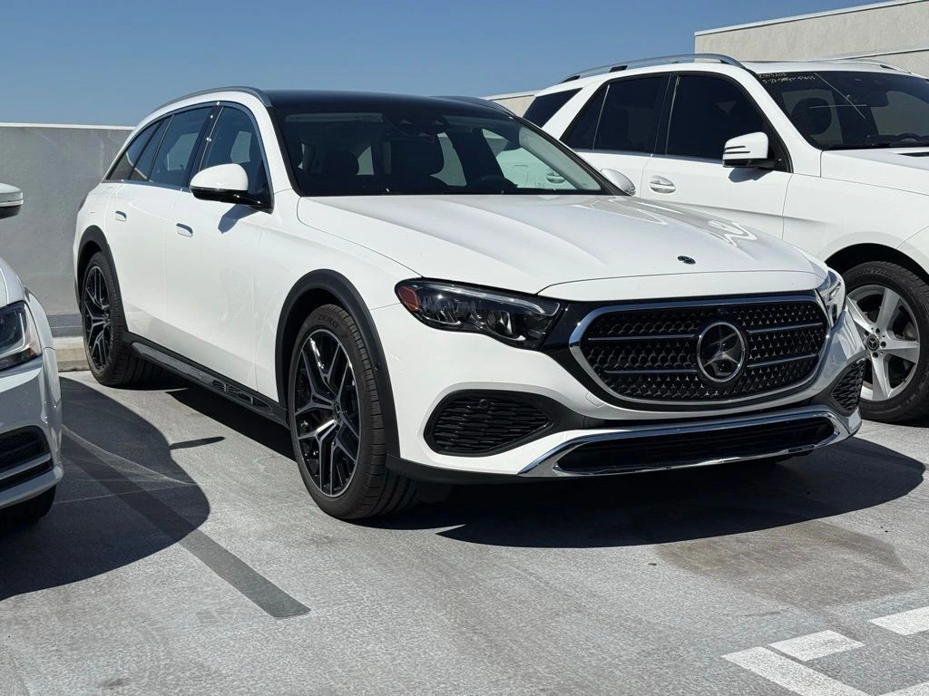 2026 Mercedes-Benz E-Class E450 4MATIC All-Terrain's photo