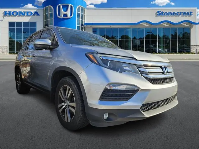 2017 Honda Pilot EX's photo