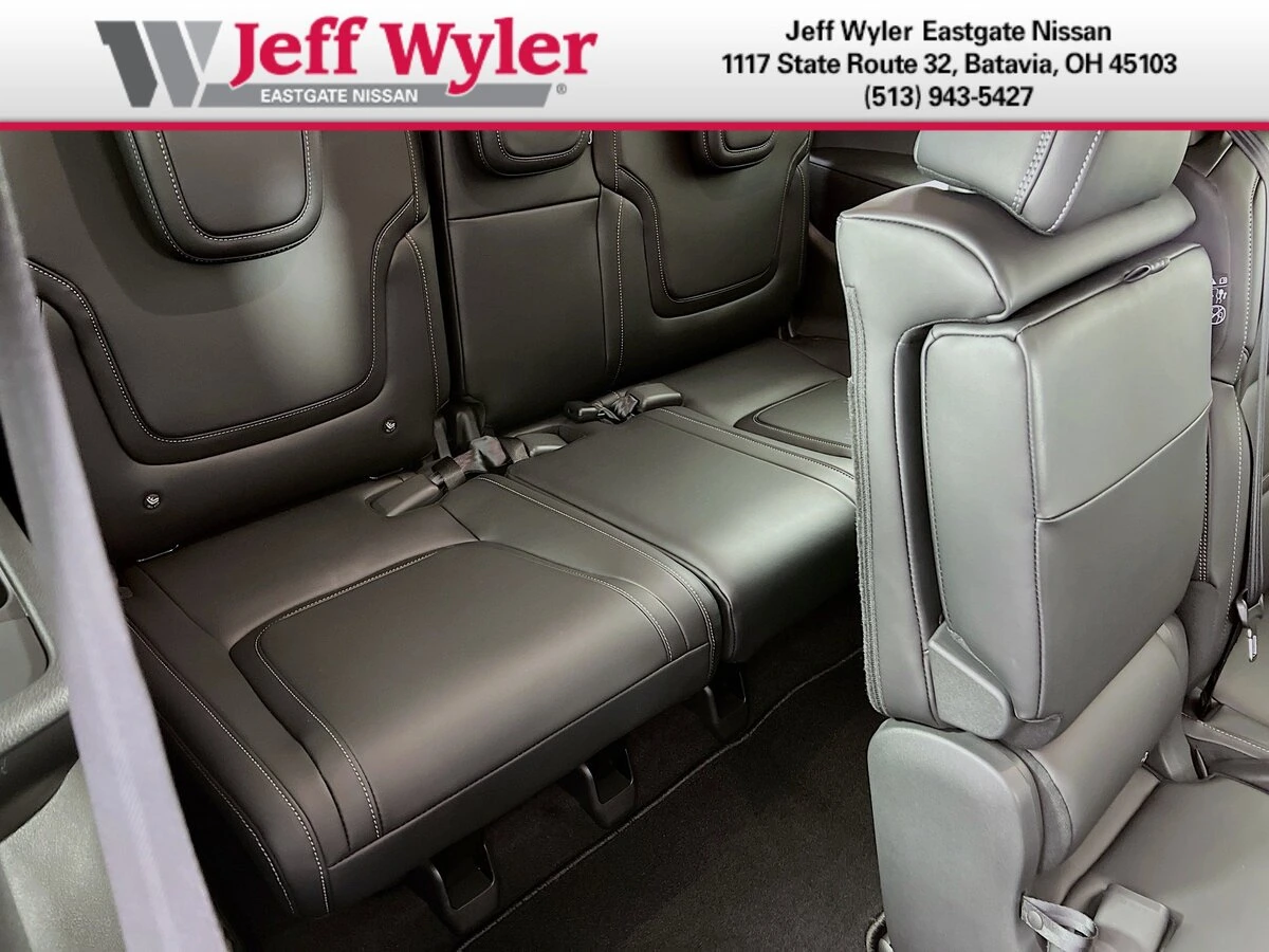 2026 Nissan Armada SV - Photo 23