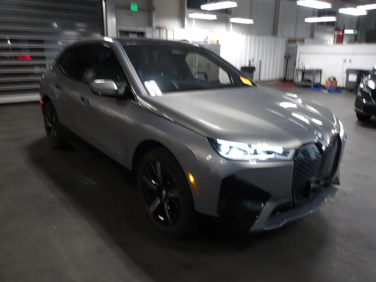 2023 Bmw iX xDrive50i photo 2