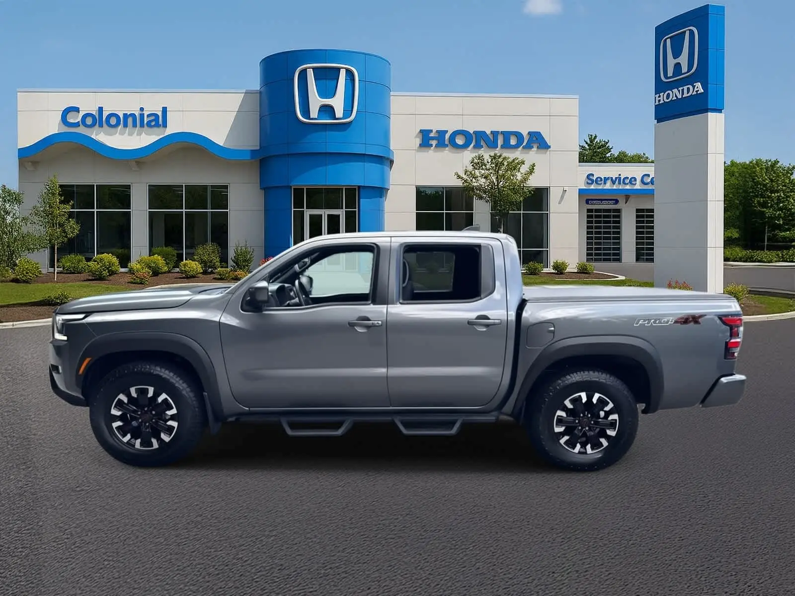 2023 Nissan Frontier PRO-4X photo 3