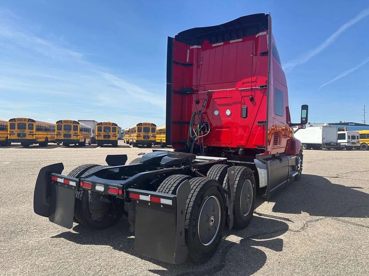 2026 International LT - image 3