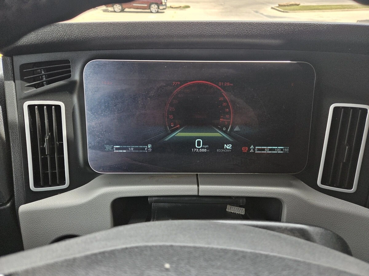 2023 Freightliner Cascadia - image 8