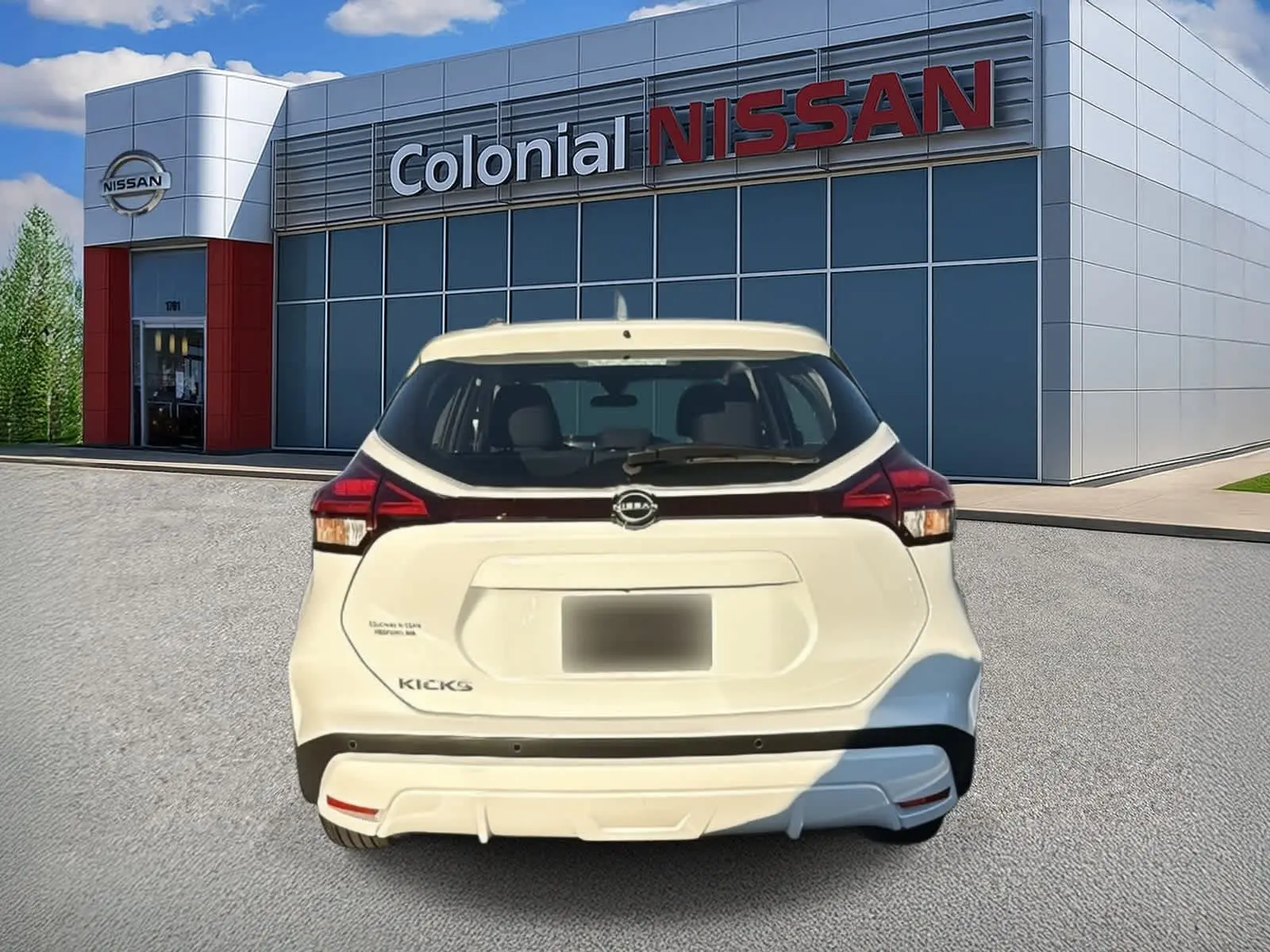 2024 Nissan Kicks S photo 3