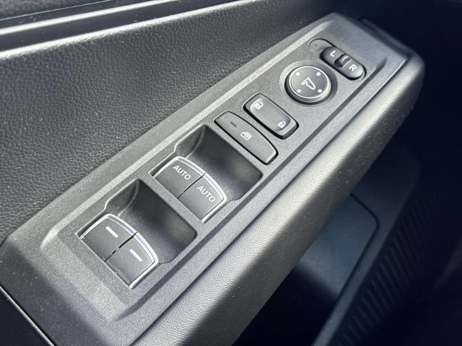2023 Honda Accord LX photo 22