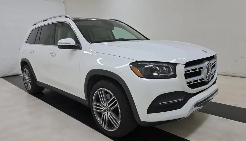 2023 Mercedes-Benz GLS Base's photo