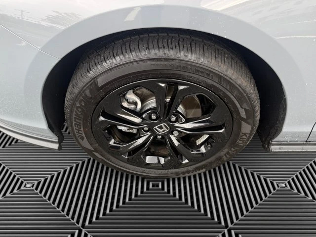 2025 Honda Accord SE - Photo 14