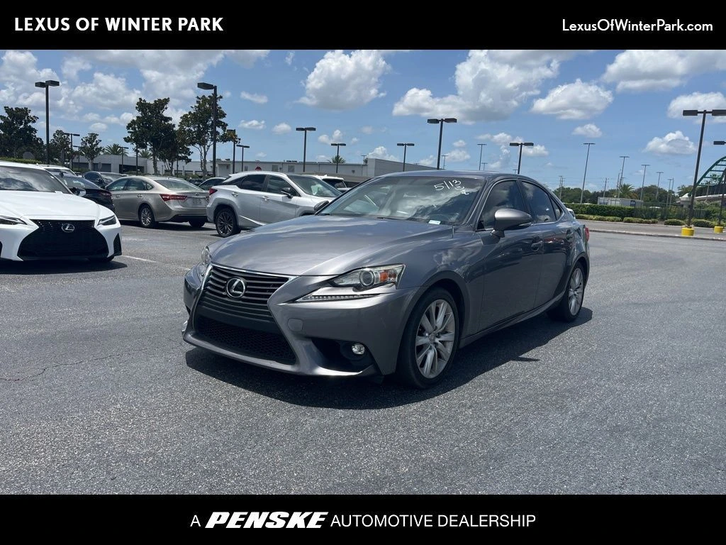 2016 Lexus IS 350 200t's photo