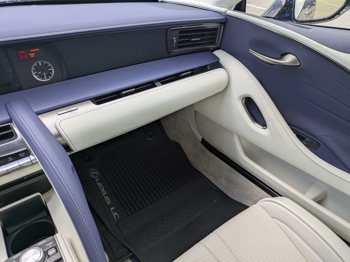 2021 Lexus LC 500 - Photo 32