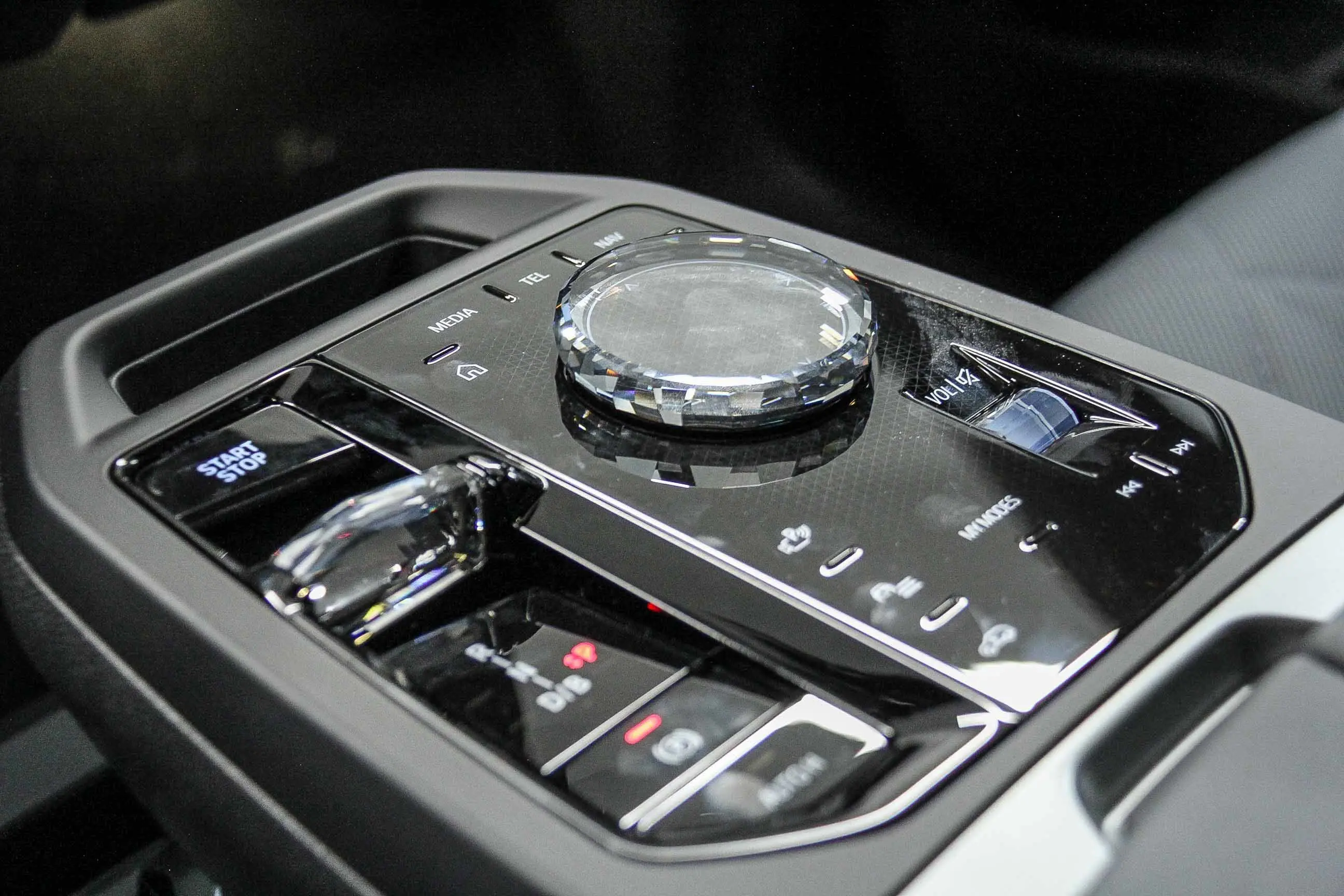 2026 Bmw iX photo 19