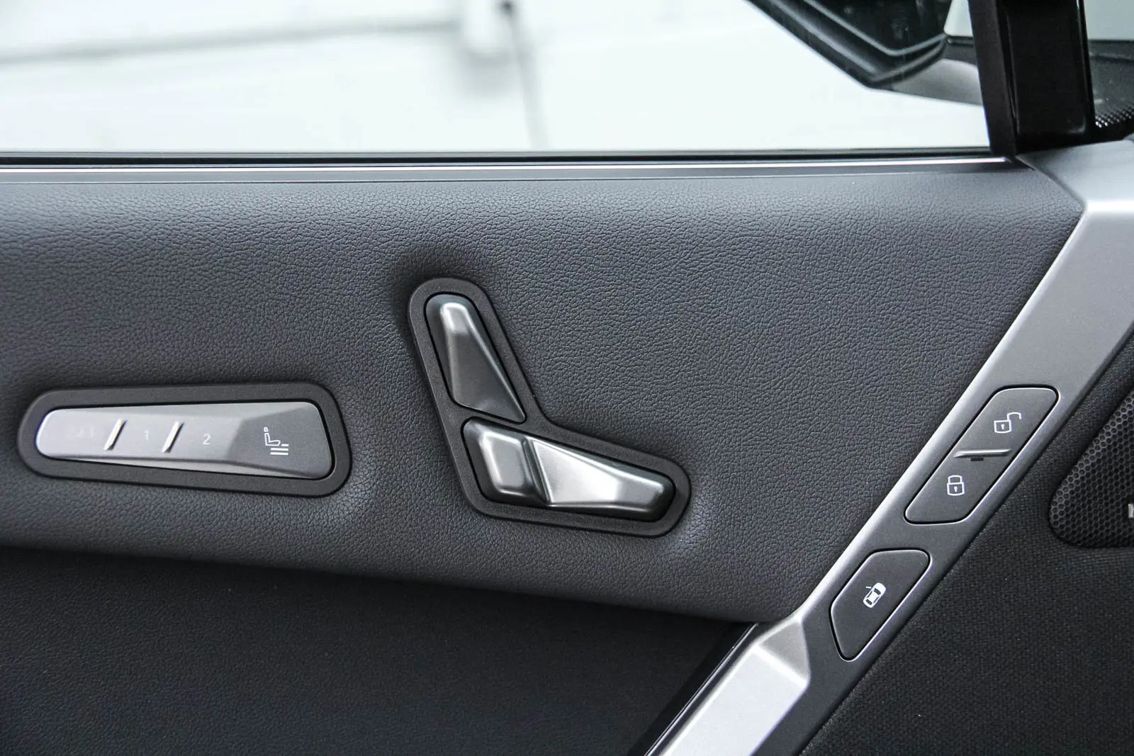 2026 Bmw iX photo 18