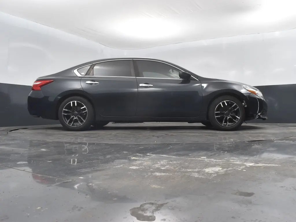 2016 Nissan Altima 2.5 S photo 39