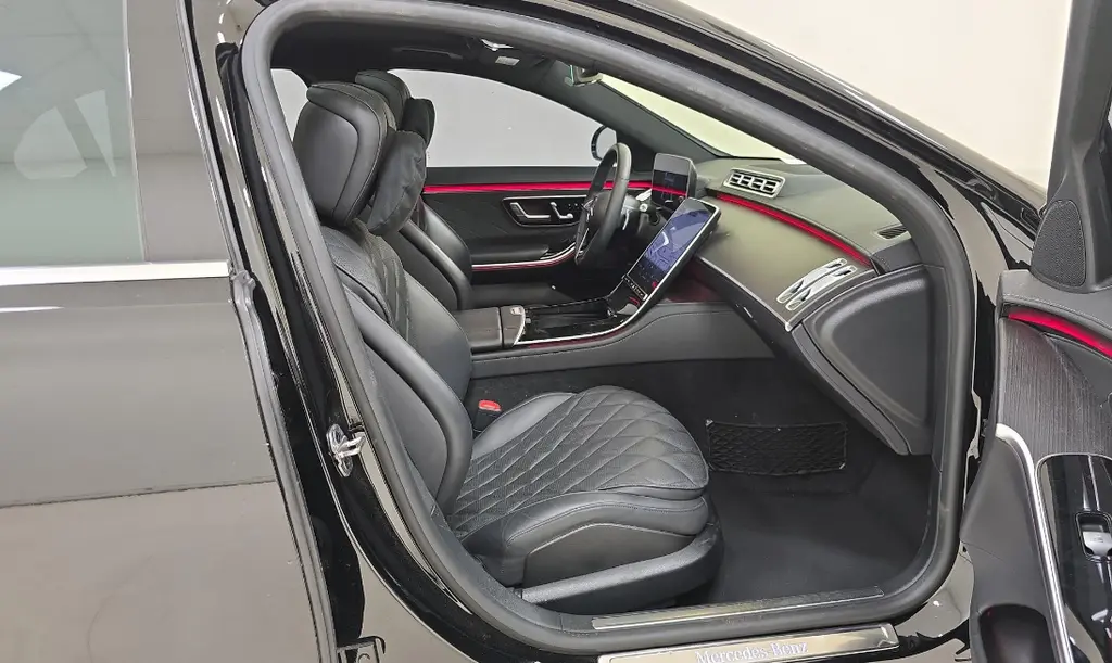 2022 Mercedes Benz S 580 4MATIC photo 5