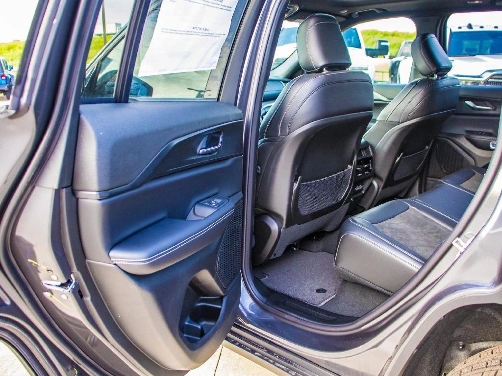2025 Jeep Grand Cherokee Altitude - Photo 24