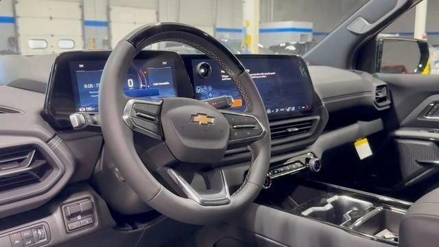 2026 Chevrolet Silverado EV LT - Photo 11