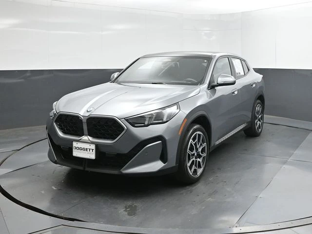 2025 BMW X2 xDrive28i's photo