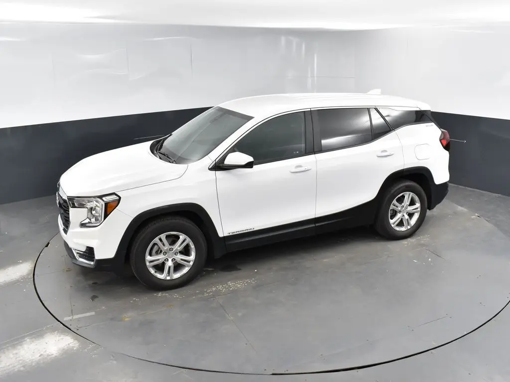 2024 Gmc Terrain SLE photo 23