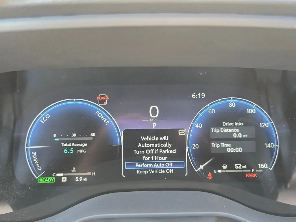 2025 Toyota Sienna XSE photo 28
