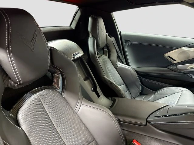 2025 Chevrolet Corvette 2LT - Photo 30