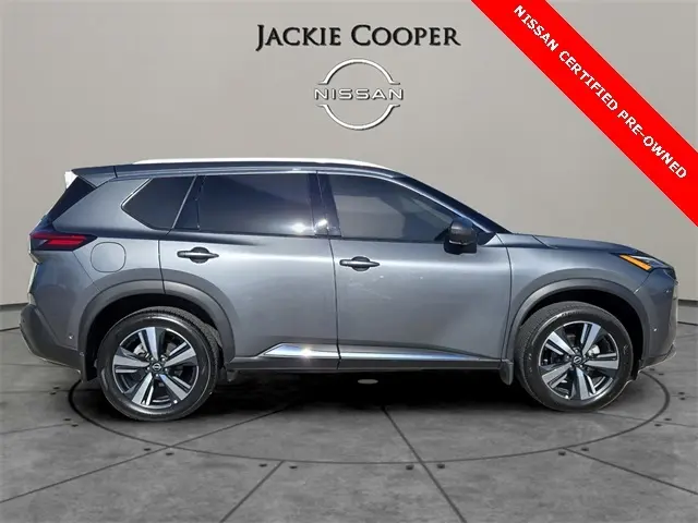 2023 Nissan Rogue SL photo 3