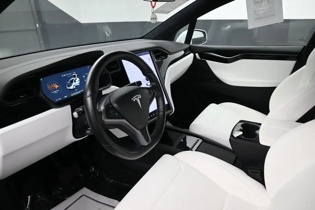 2019 Tesla Model X Long Range photo 34