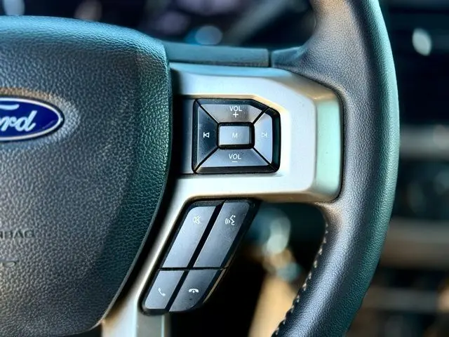 2021 Ford F-350 photo 24