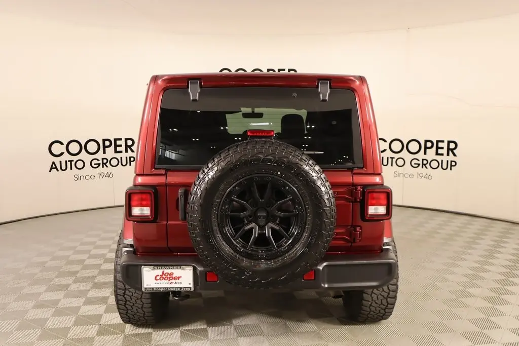 2022 Jeep Wrangler Unlimited Sahara photo 20