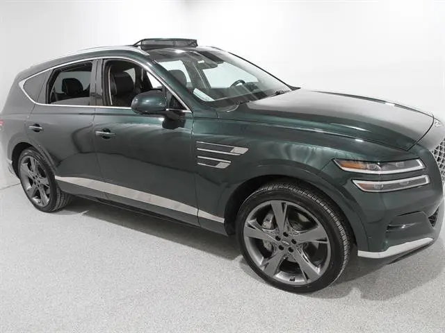 2024 GENESIS GV80's photo