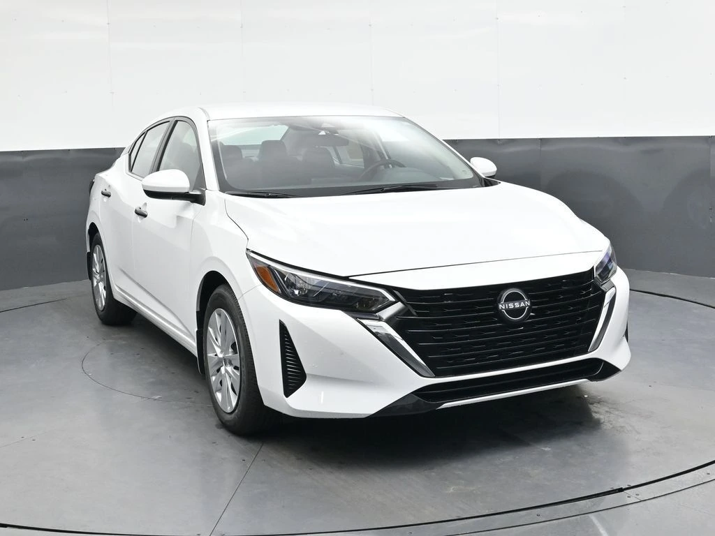 2025 Nissan Sentra S's photo