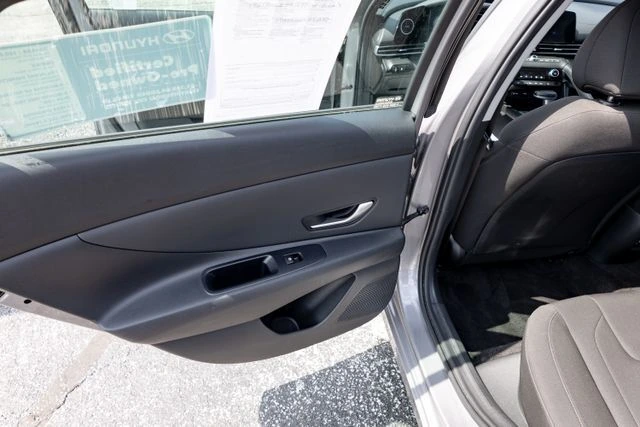 2025 Hyundai Elantra SEL - Photo 11