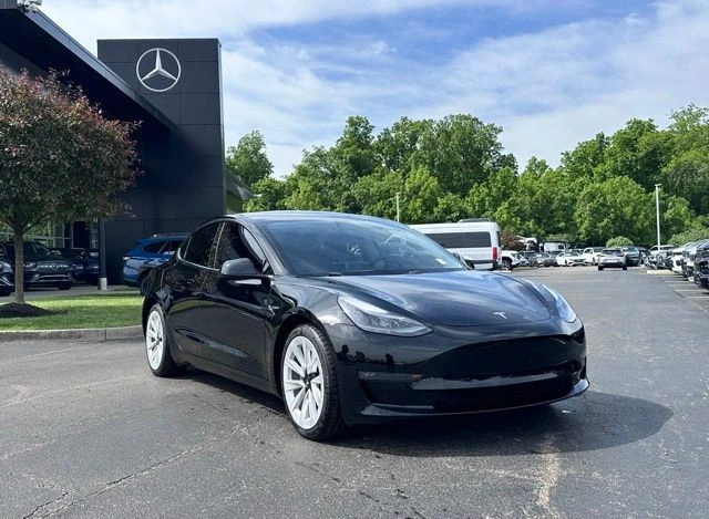 2021 Tesla Model 3 Long Range Dual Motor All-Wheel Drive's photo