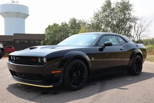 2023 Dodge Challenger R/T Scat Pack Widebody photo 7