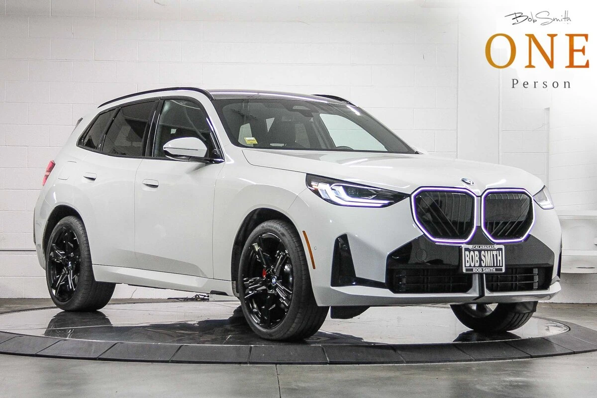 2026 BMW X3 30 XDRIVE's photo