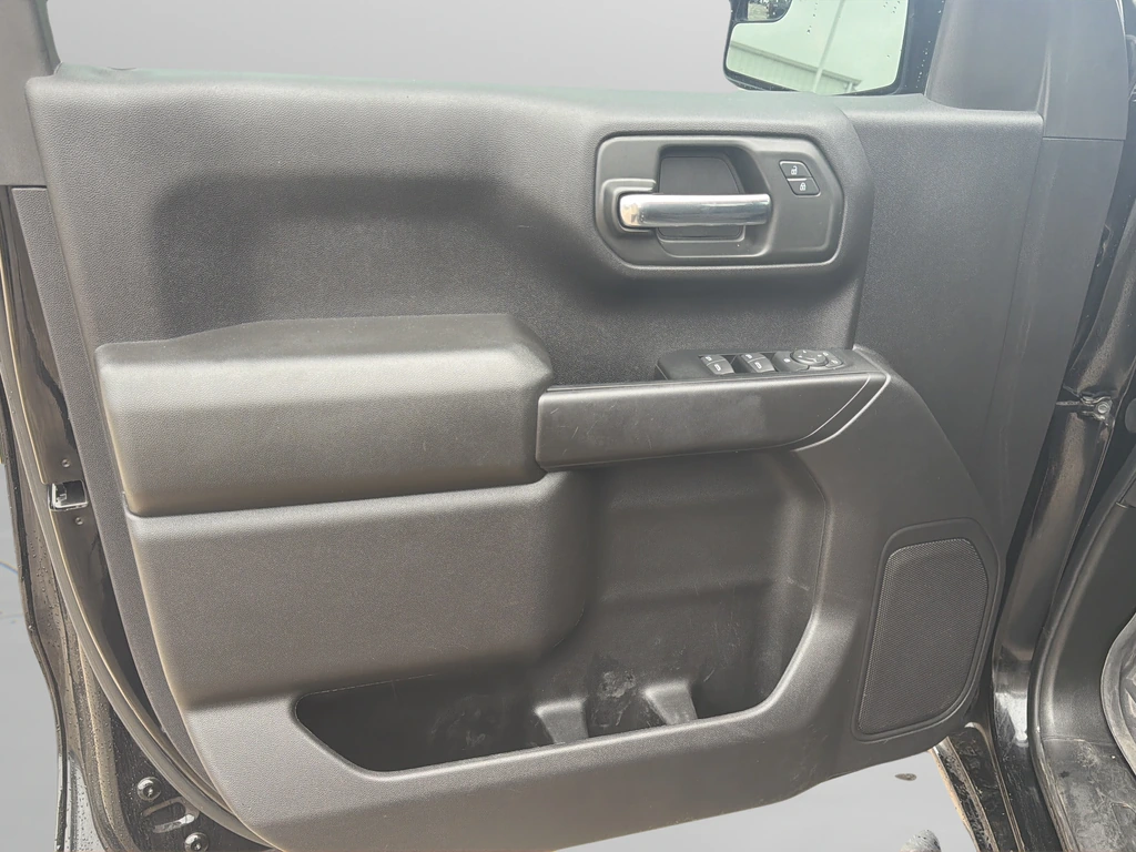 2024 Chevrolet Silverado 1500 Custom - Photo 17