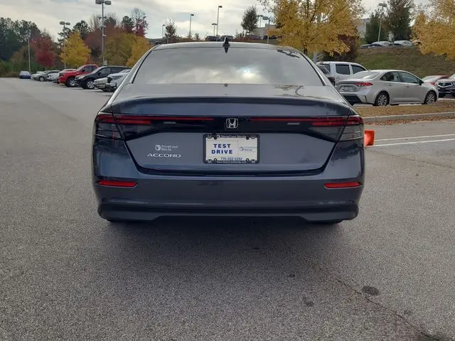 2025 Honda Accord SE photo 4