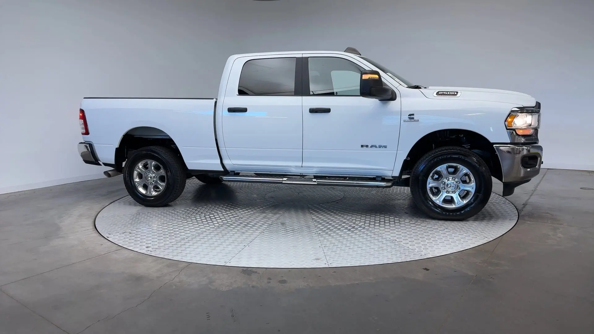 2024 Ram 2500 Big Horn photo 3