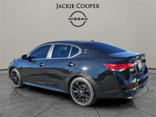 2025 Nissan Sentra SR photo 3
