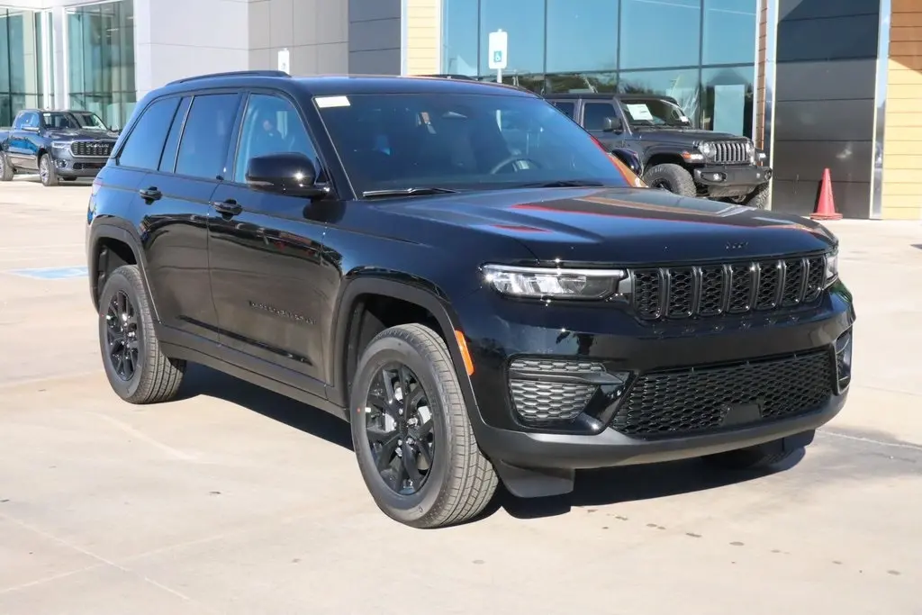 2025 Jeep Grand Cherokee Altitude