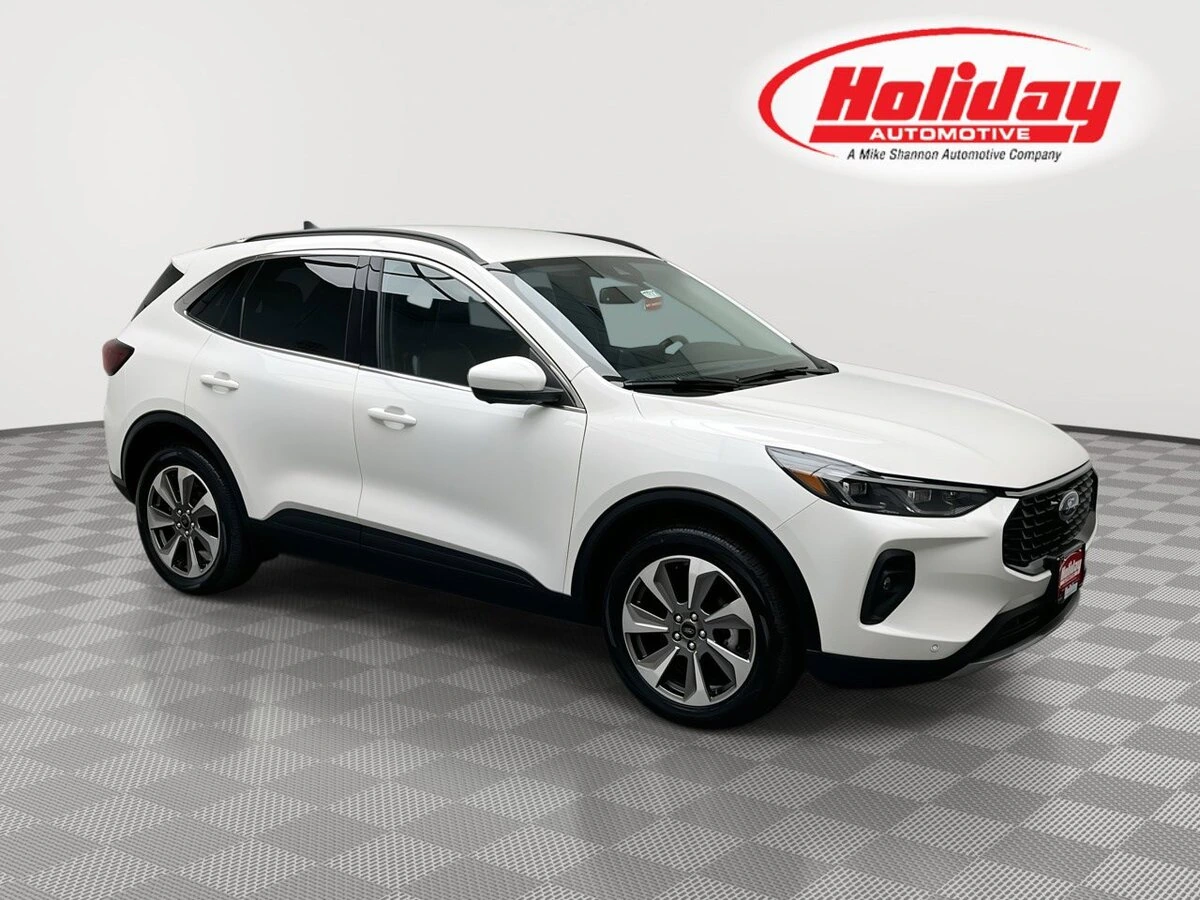 2024 Ford Escape Platinum AWD's photo