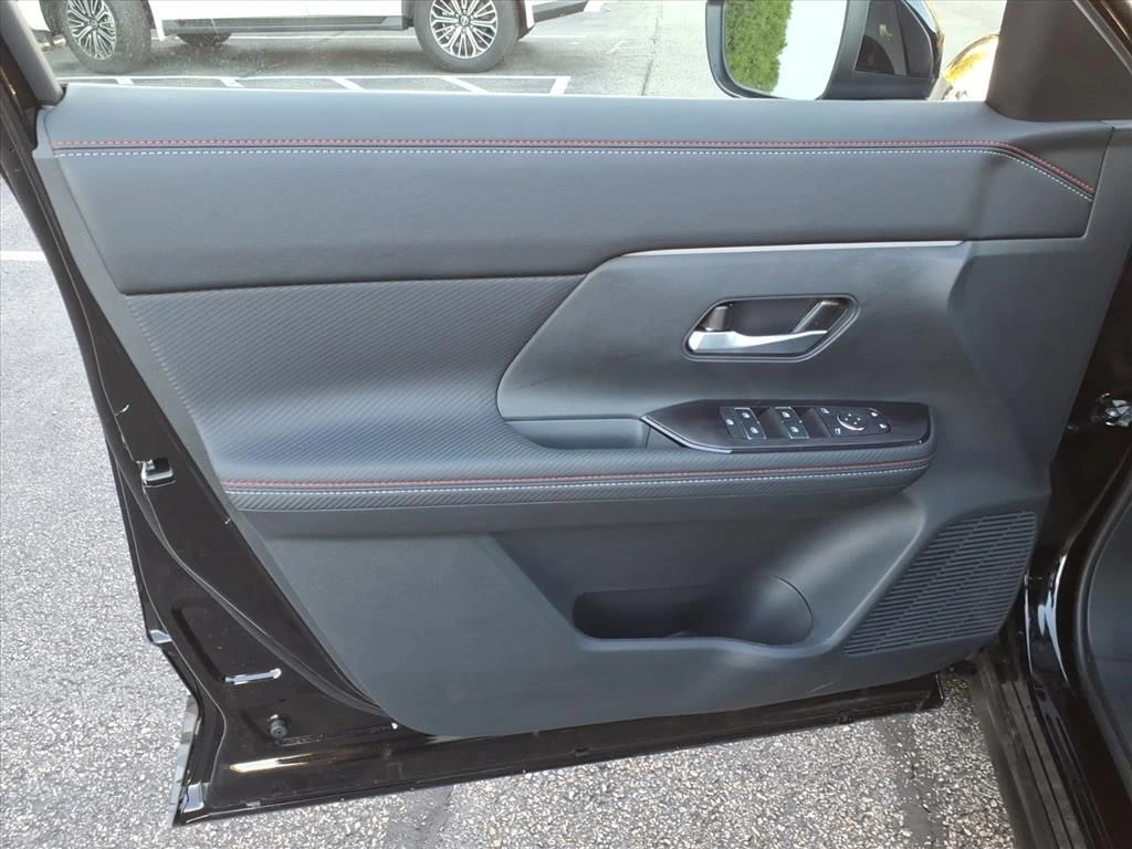 2026 Nissan KICKS SR AWD - Photo 11