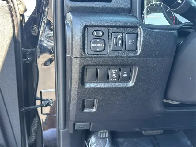 2024 Toyota 4Runner SR5 Premium photo 22