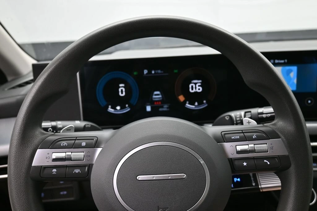 2025 Hyundai Sonata SEL - Photo 13