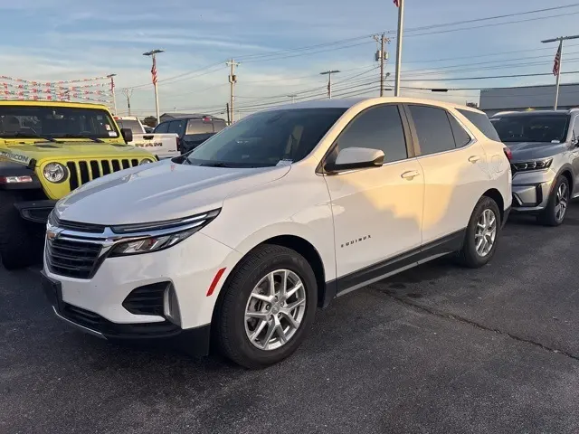2022 Chevrolet Equinox LT photo 4