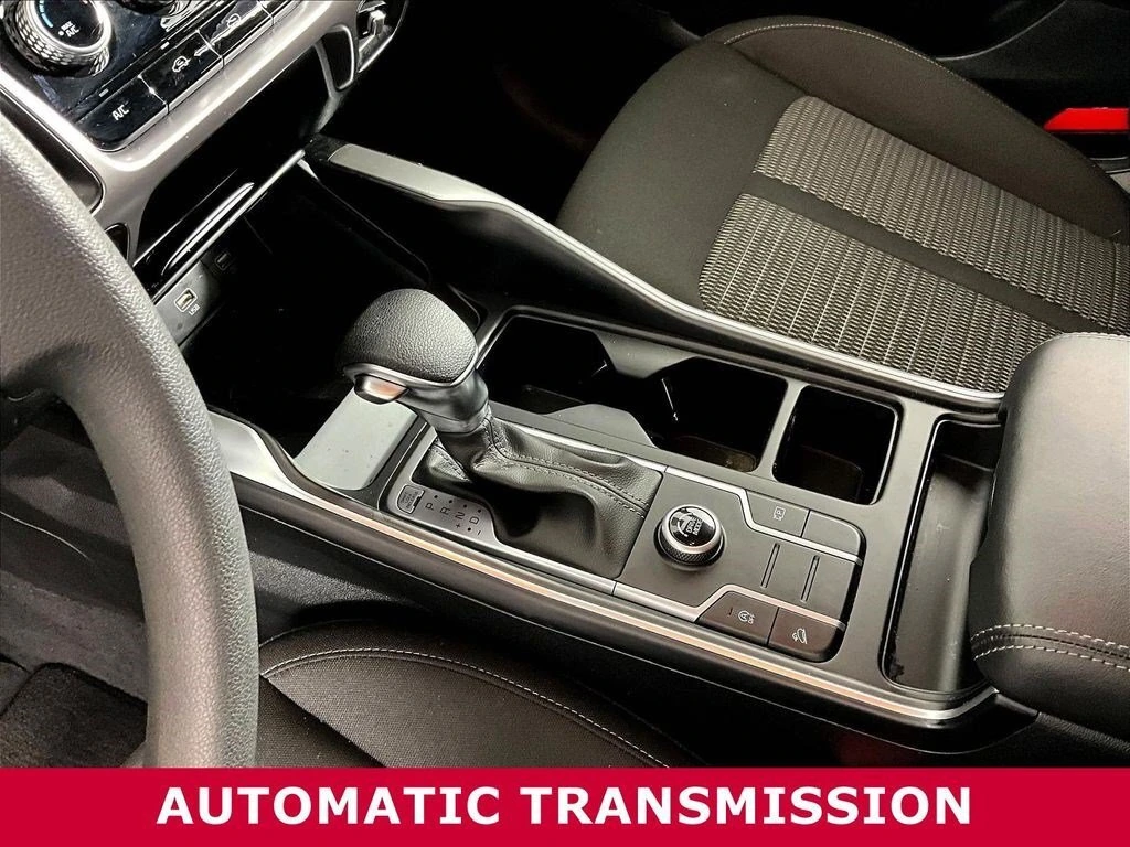 2023 Kia Sorento LX - Photo 15