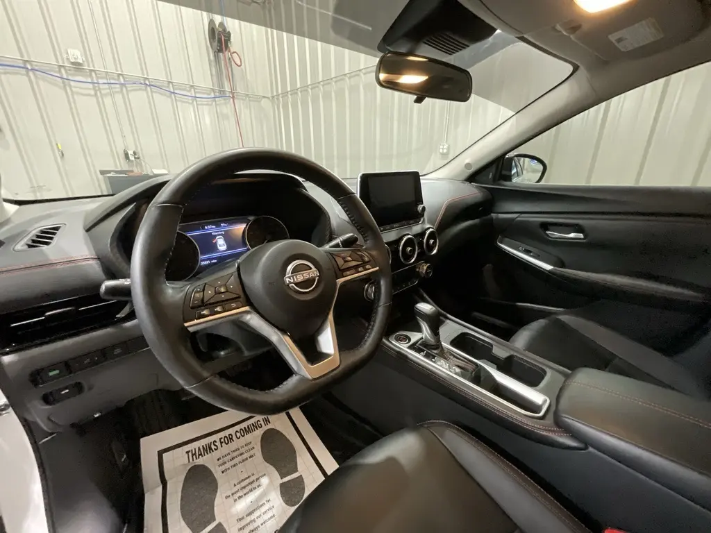 2024 Nissan Sentra SR photo 14