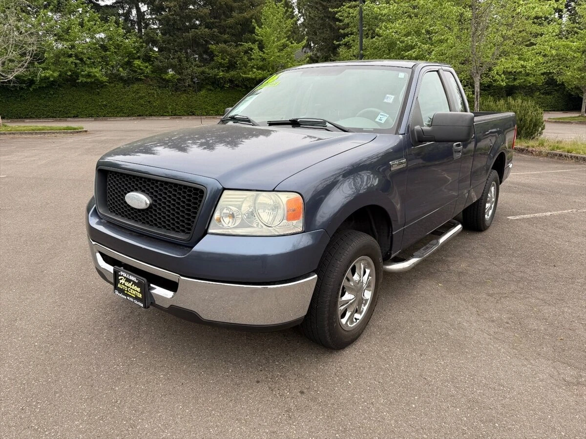 2006 Ford F-150 STX Regular Cab 126-in Styleside's photo