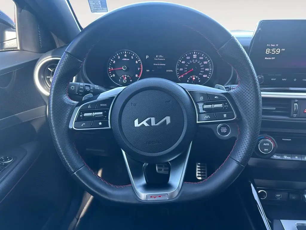 2023 Kia Forte GT photo 13