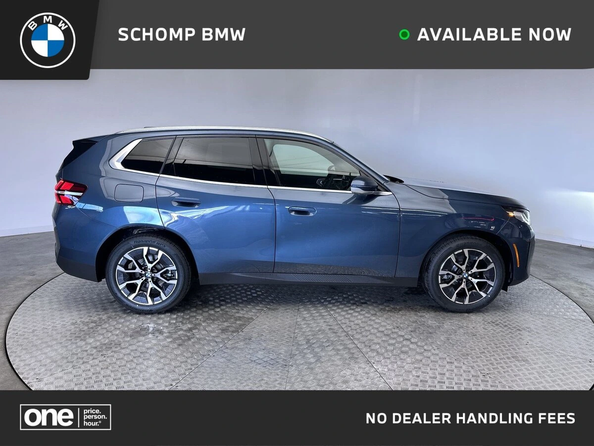 2026 BMW X3 30's photo